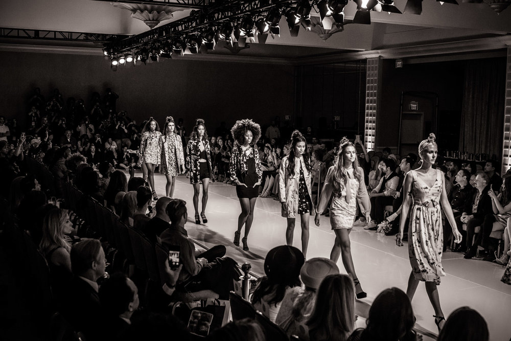 Milano Fashion Week, storia dell'evento dagli anni '70 a oggi Milano Fashion Week, storia dell'evento dagli anni '70 a oggi