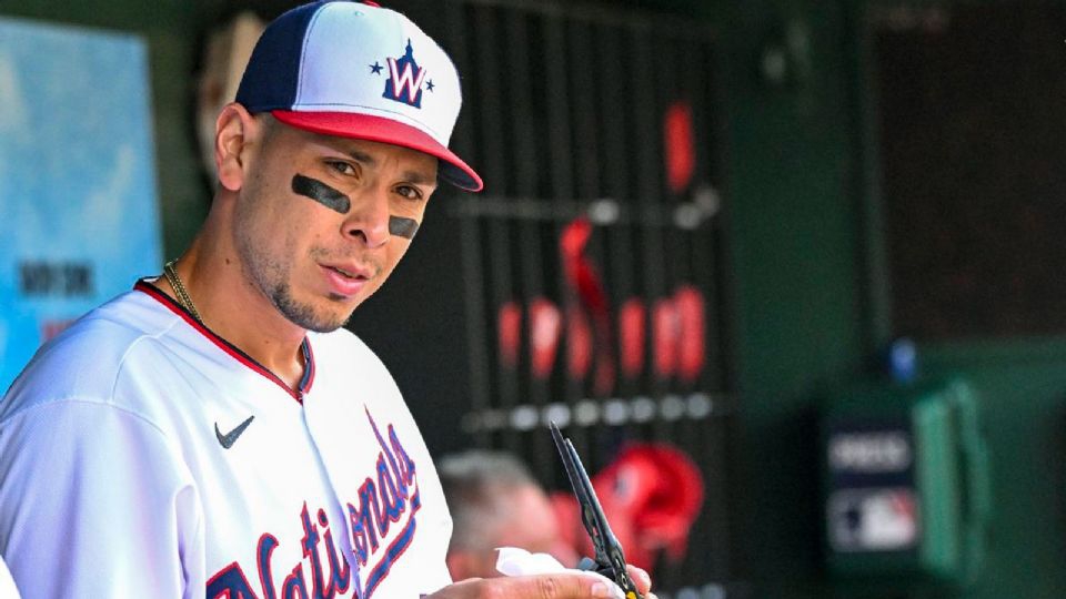 MLB: Joey Meneses envía pelota autografiada a aficionada que fue víctima de 