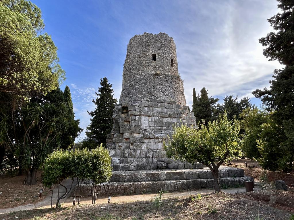 Жаркий сентябрь на побережье Тирренского моря. Жаркий сентябрь на побережье Тирренского моря.