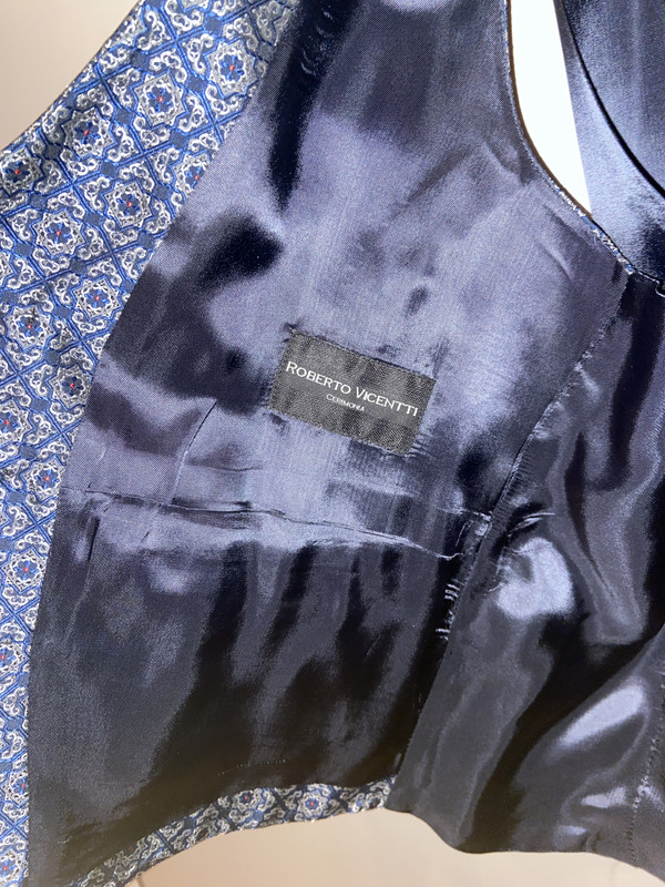 A4AFE9F4-98BE-44C8-9962-5F6B3D625454