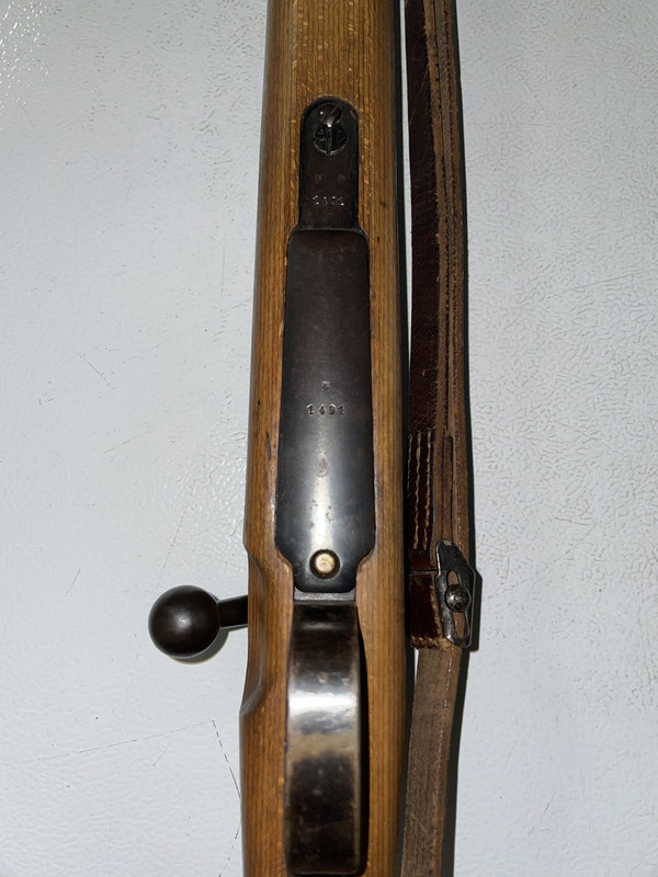 6AC69A19-FE9F-420E-8866-6A53E92F42DF