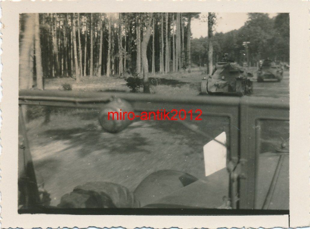 Nachrichtenregiment, Panzerspähwagen, Templin, 1