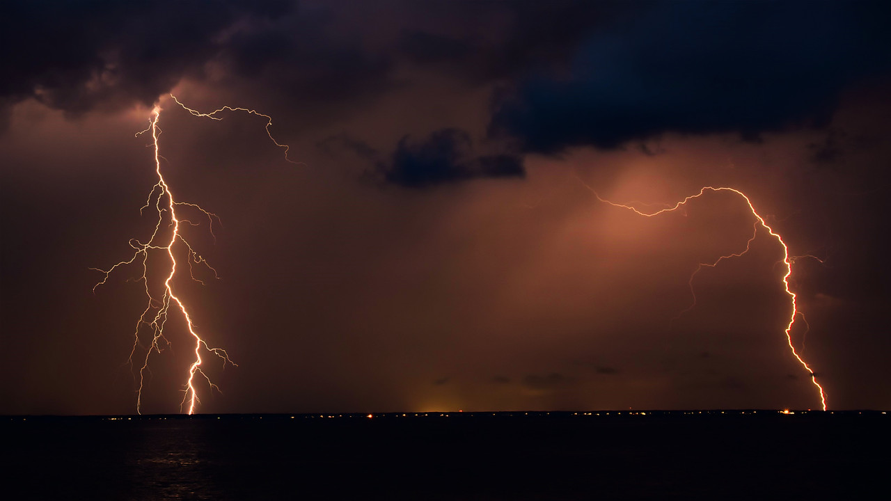 july sunset bolts