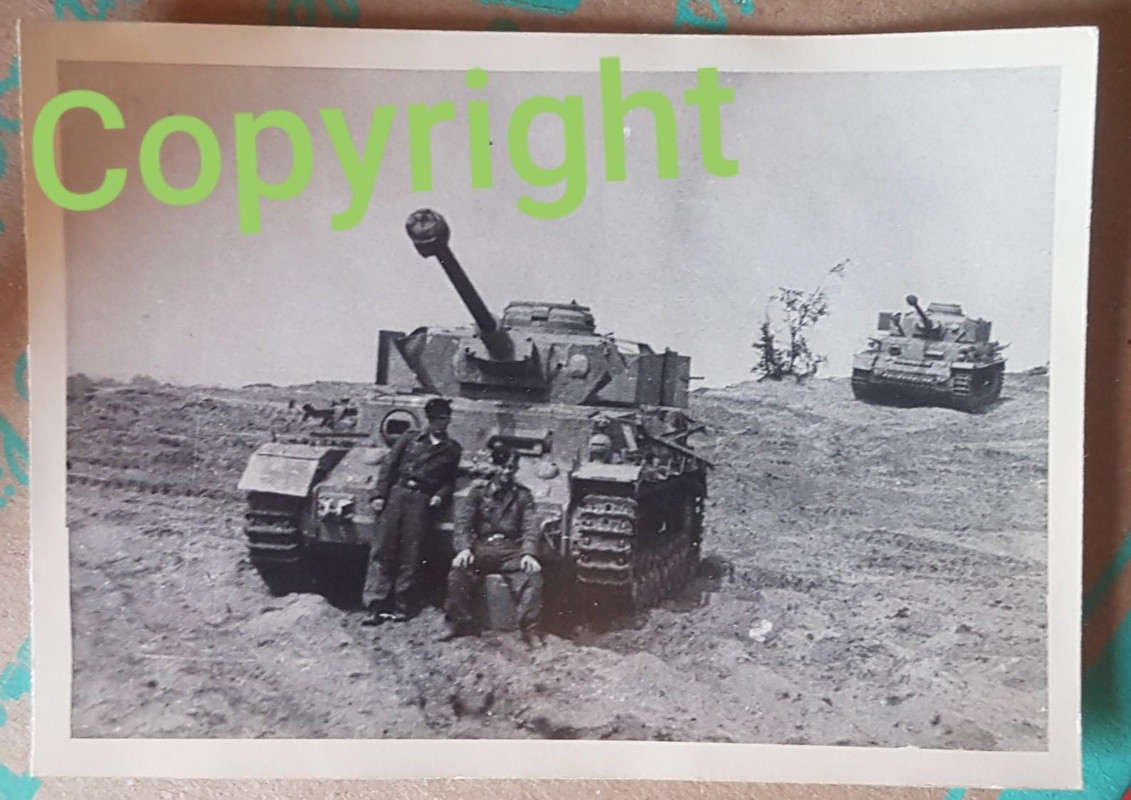 Orig.Foto Panzer IV Langrohr Turmschürzen mit Besatzung 1944 Ung
