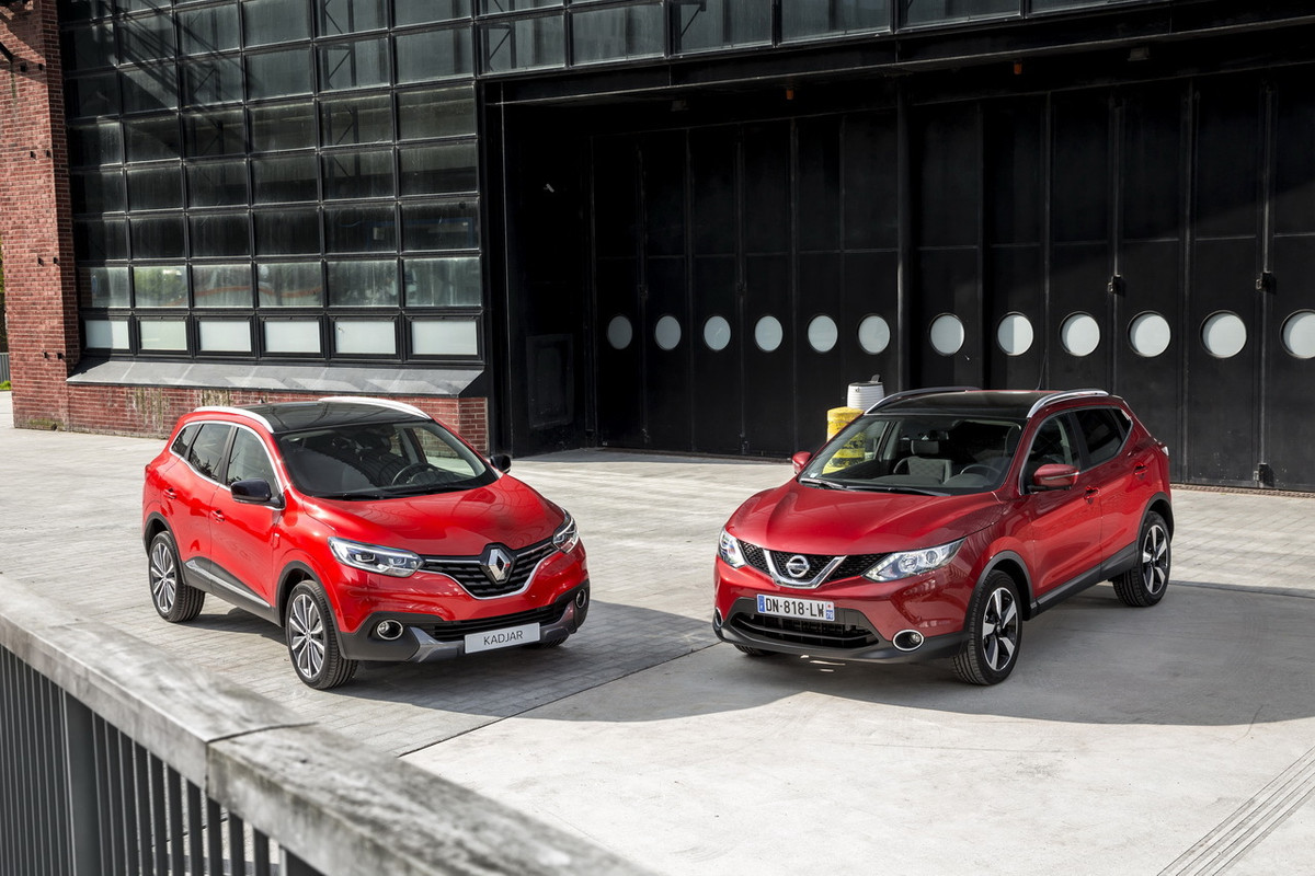 renault-kadjar-2015-vs-nissan-qashqai-02