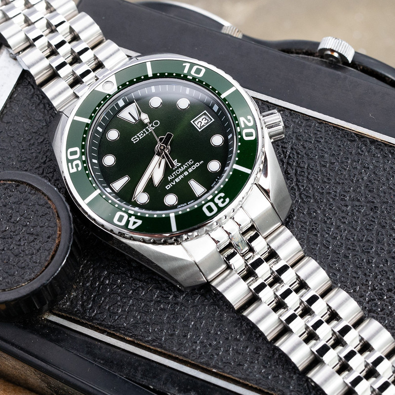 Strapcode-Watch-Bands-W_SS201805B057_Seiko-SPB103-Green-Sumo-MT_5000x