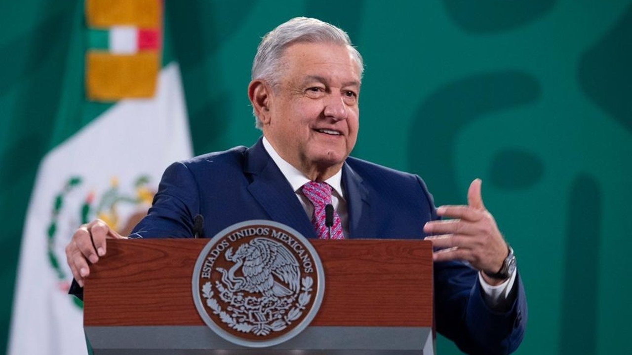 AMLO pide al PRI no “traicionar los principios” y apoyar la reforma eléctrica