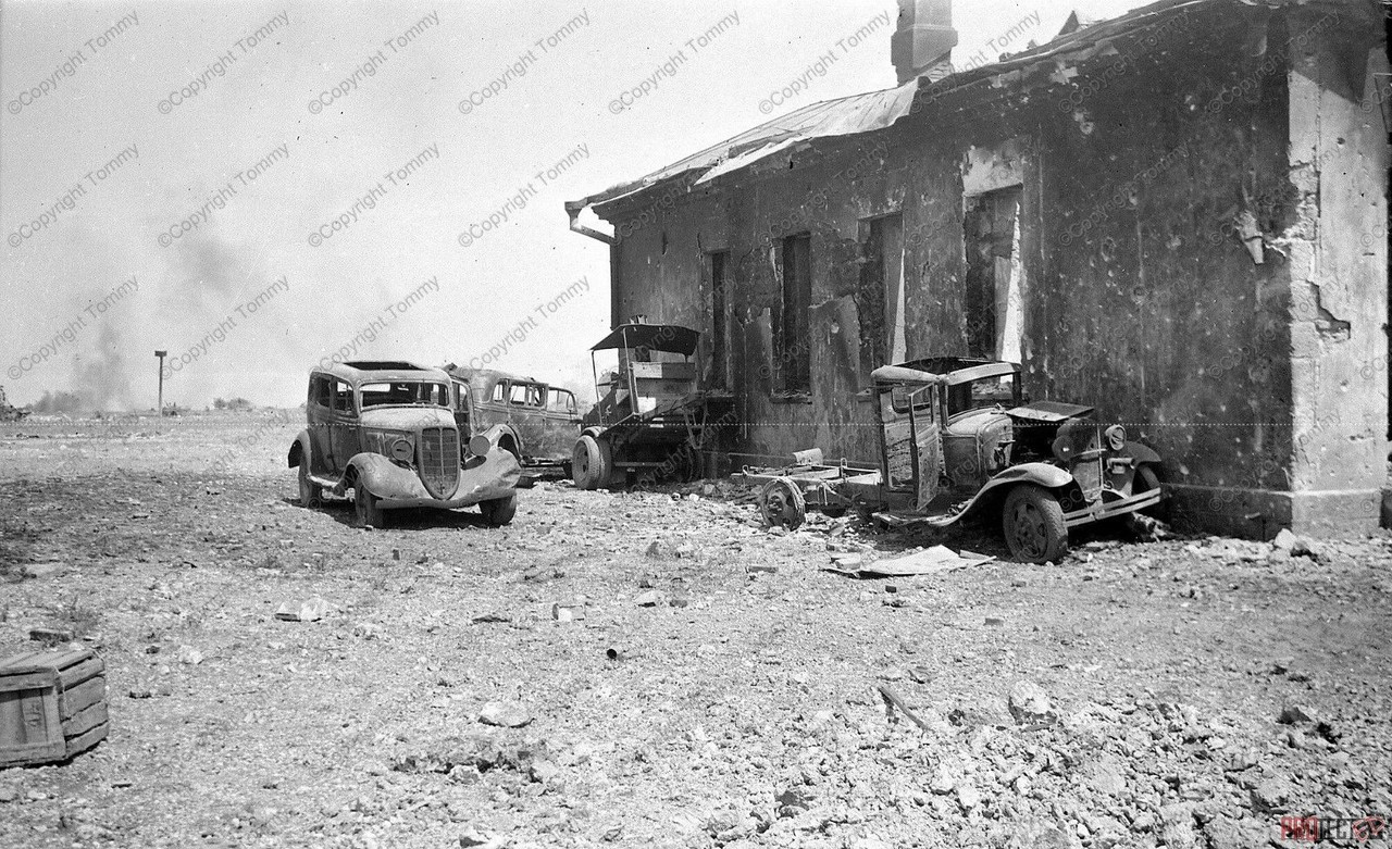 foto ostfront beute PKW Front zerstörung vormarsch