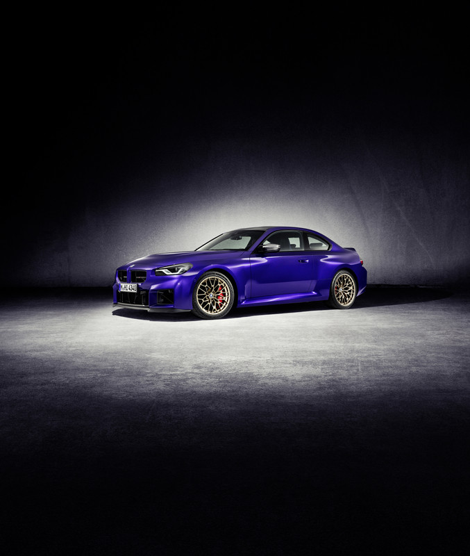 P90600902_highRes_the-new-bmw-m2-cs
