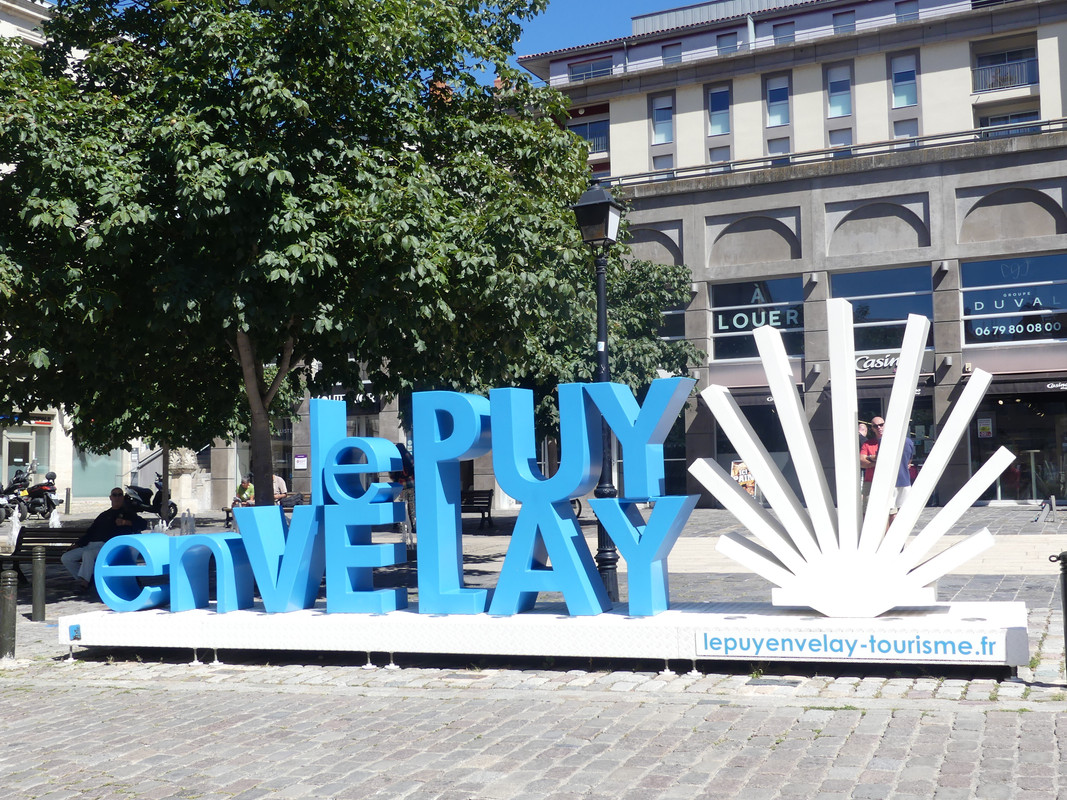 08 aout Saint Bonnet le Chateau Viegeois (12)