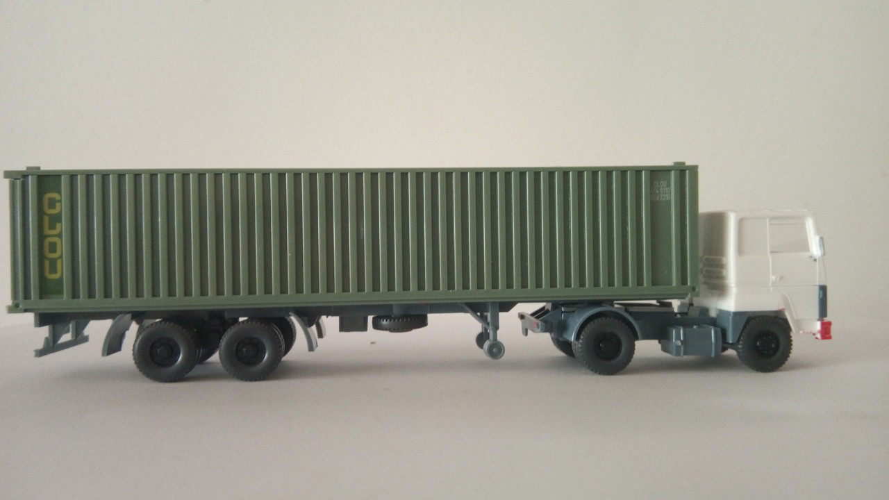 Mache (9271)