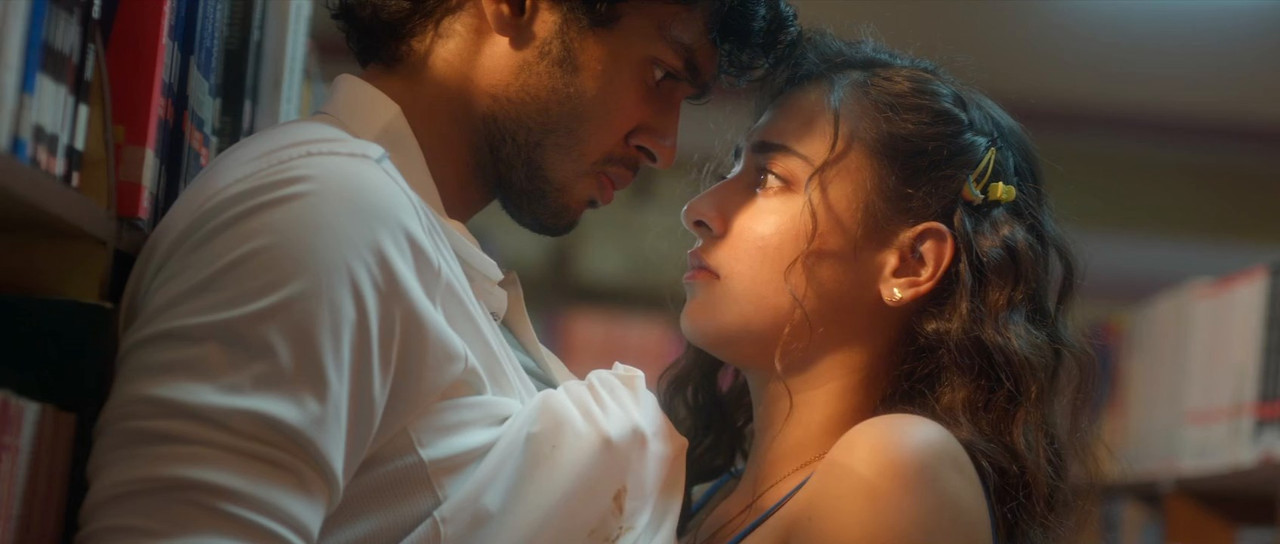 Tujhpe Main Fida 2024 WebRip Season 1 [Hindi] 480p 720p ESub Screenshot