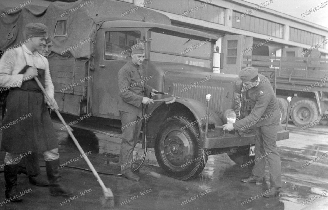 Russland-1942-Panzer-Artillerie-Regiment 16 (mot