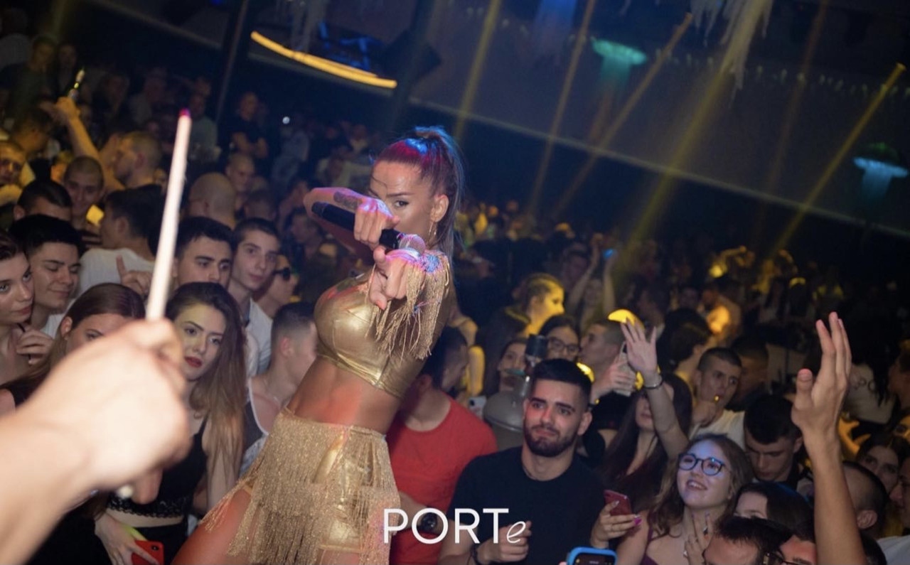 C075-CA51-0-D9-F-4124-8-B3-C-E8-A5-E647-