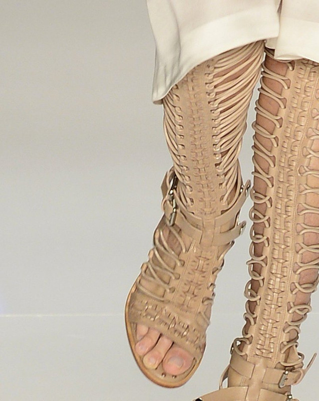 Gisele-Bündchen-Feet-1670912