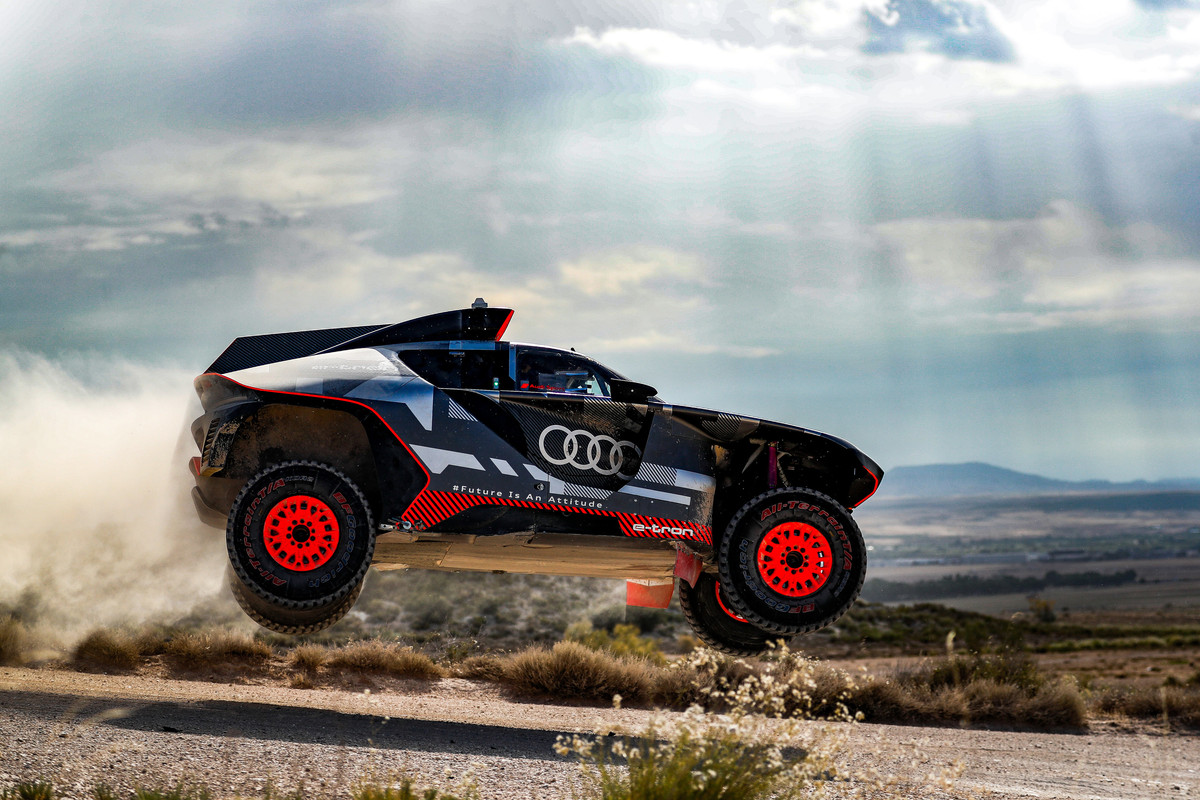Audi-RS-Q-e-tron