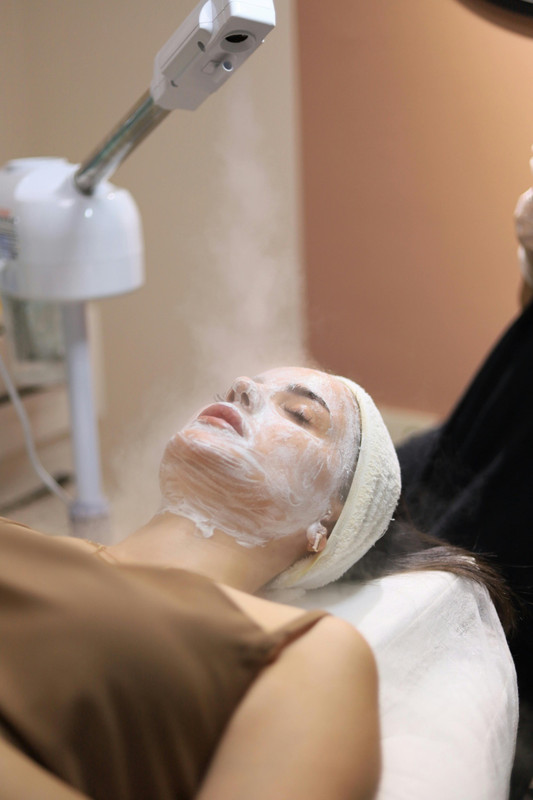 Facial massage benefits and holistic facial sculpting in SoHo NYC