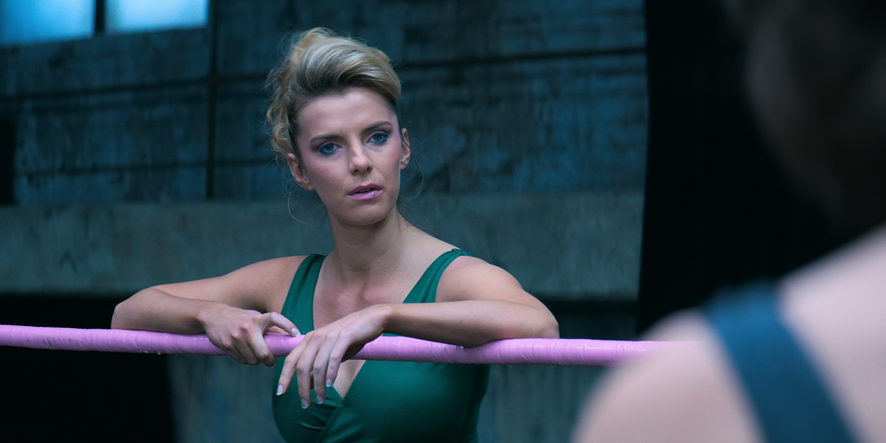 GLOW.S02E06.Work.the.Leg.1080p.10bit.NF.WEBRip.DDP5.1.HEVC-Vyndros.mkv_snapshot_06.41_[2020.10.29_02