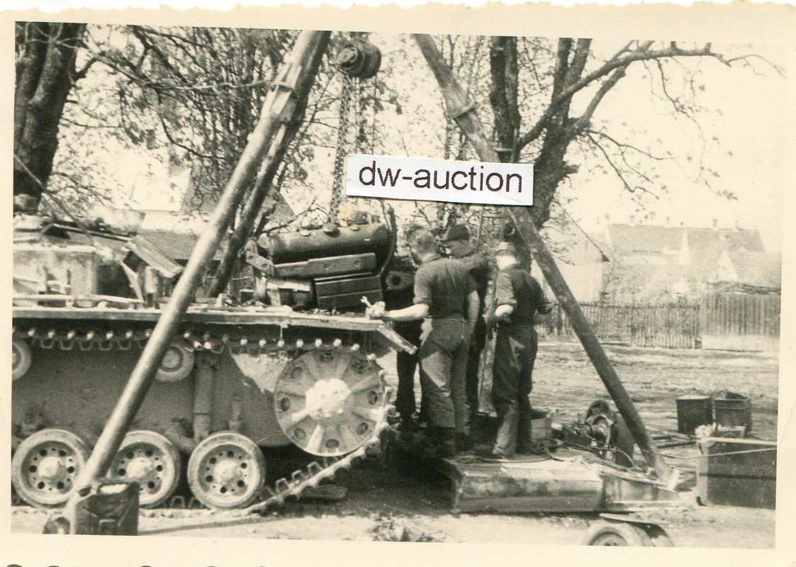 Sturmgeschütz Abt. , Stug beim Motorwechsel mit 