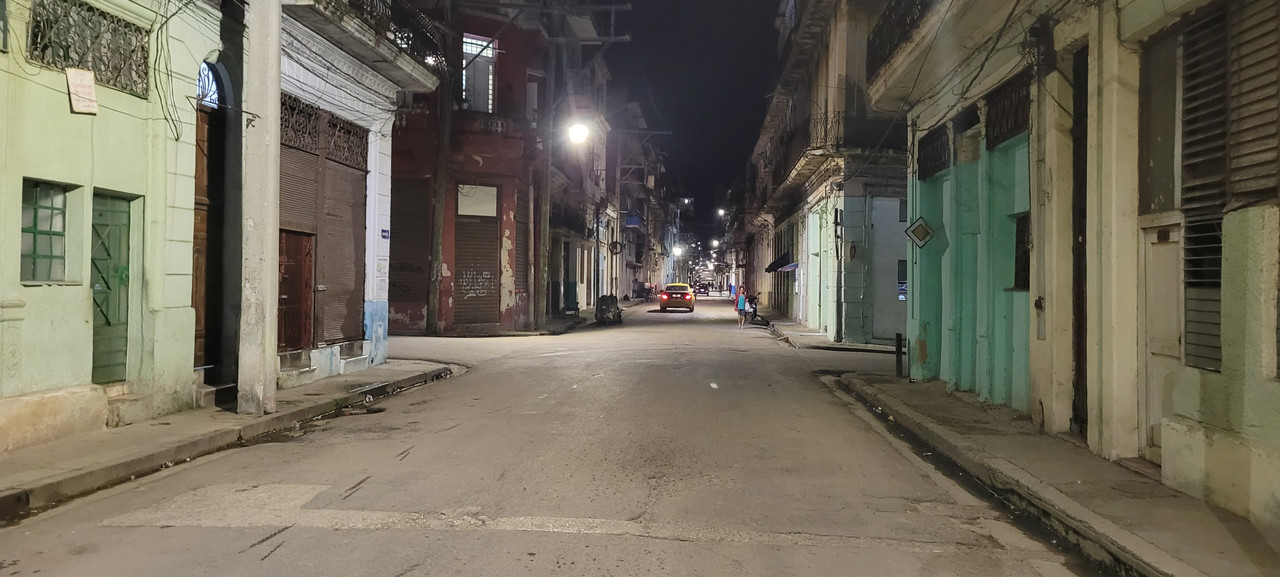 Внезапная поездка. Cuba, tengo un hambre de pingon! Варадеро-Гавана.  Конец декабря 2024