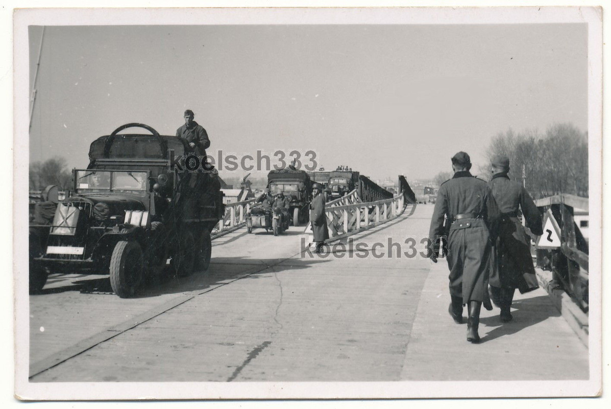 Donau Brücke österreichische Steyr ADGR LKW Krad