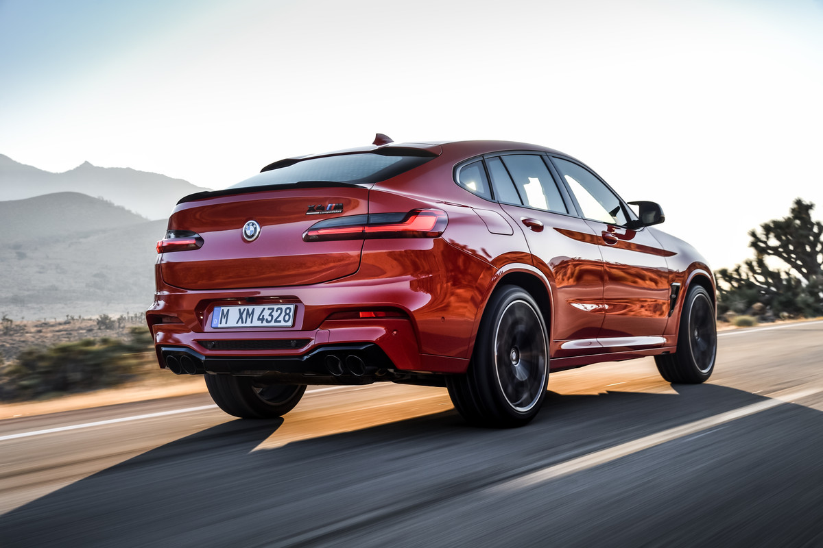P90334559_highRes_the-all-new-bmw-x4-m