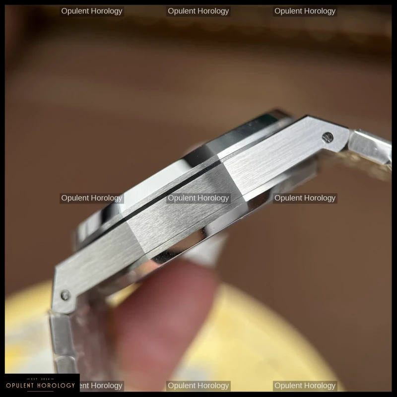 Audemars Piguet Royal Oak Selfwinding Flying Tourbillon 26730BC Green Baguette 41mm