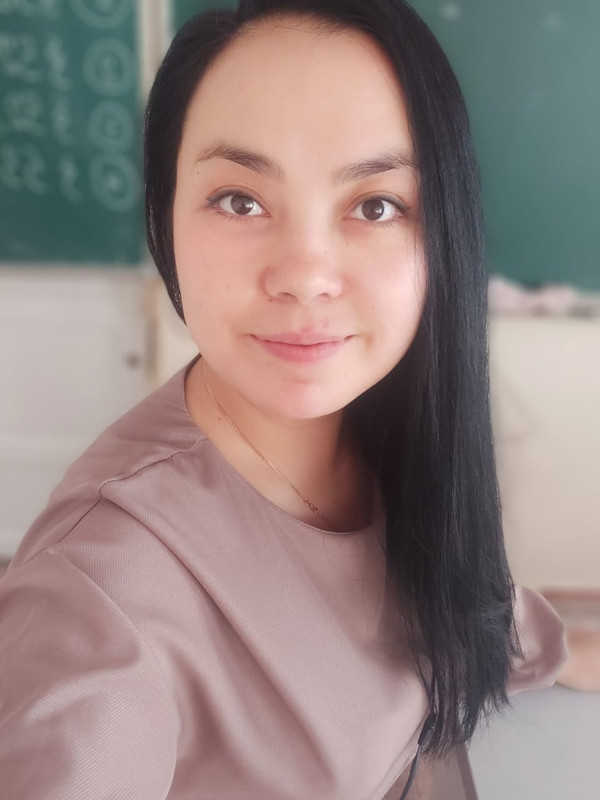 Наханова Айнур Олеговна