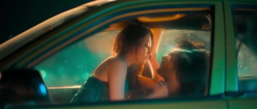 DJ Tillu 2022 WebRip [Hindi + Telugu] 480p, 720p ESub Screenshot