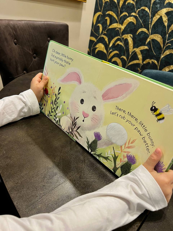 Students working together in English class