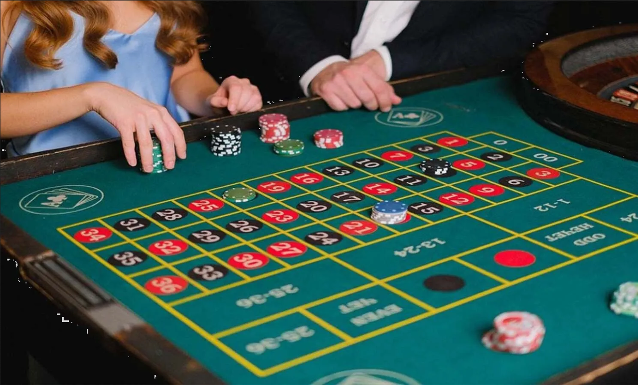 Senadores buscan restringir expedición de permisos para casinos en México