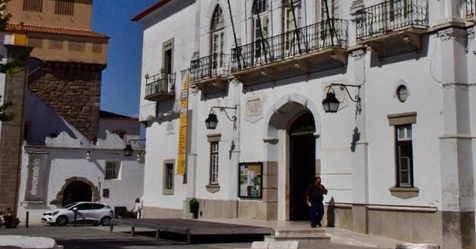 CÂMARA DE ÉVORA CRIOU FUNDO DE EMERGÊNCIA MUNICIPAL COVID-19 E CANCELA FEIRA DE SÃO JOÃO EM JUNHO