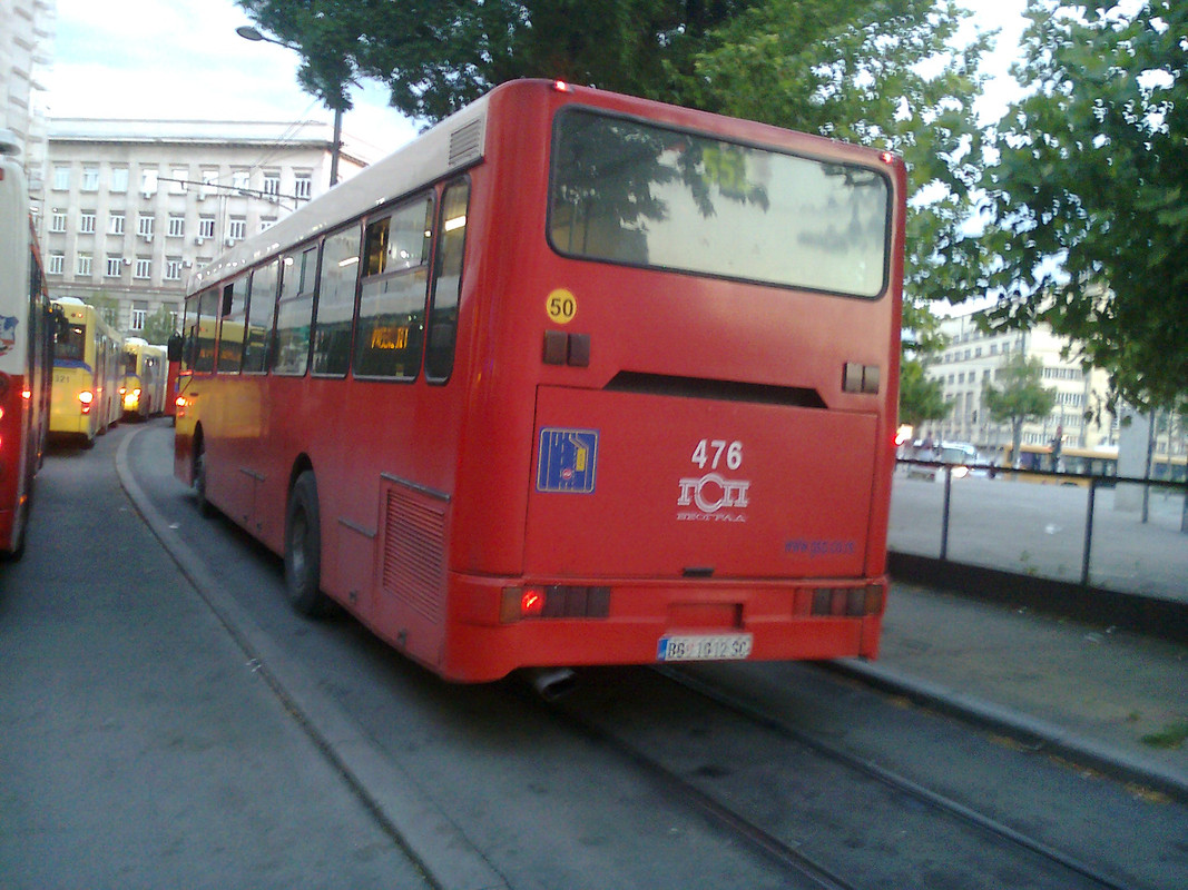 476