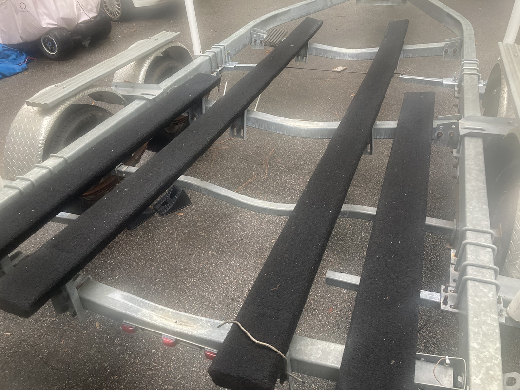 F06401DE-2310-4950-9775-5DF55C13C599