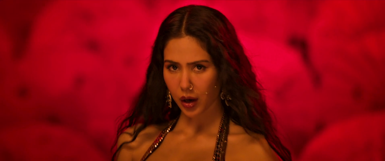 [Image: vlcsnap-2025-10-29-19h31m22s055.png]