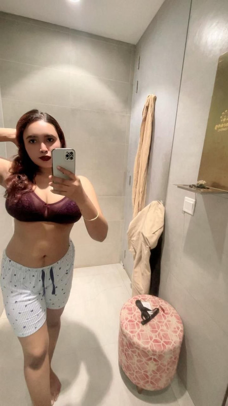 photo 5111663054440565855 y