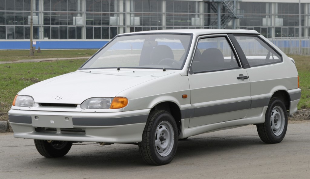 ВАЗ-2113 (2004-13)