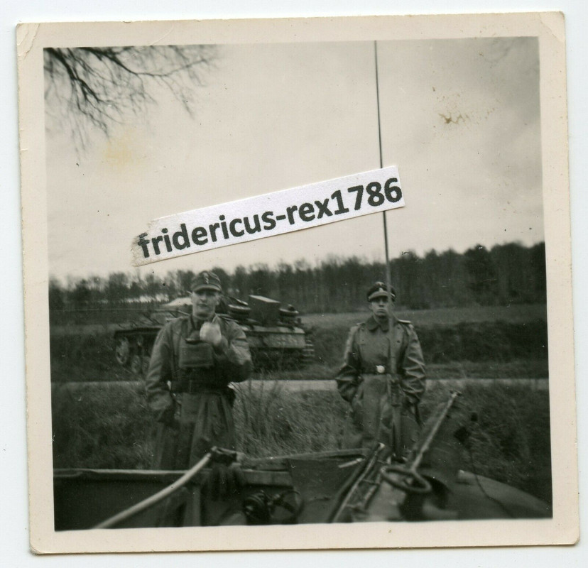 Foto Panzerjäger Sturmgeschütz StuG Abt. 10 Panzer-Division Karl der Große.