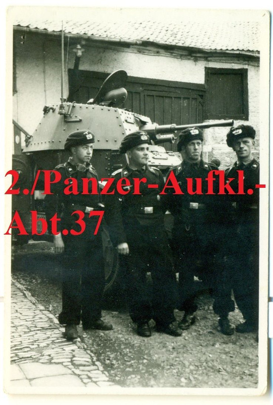 FOTO - Pz.Aufkl..Abt.37 - PANZER - SPÄHWAGEN  BE