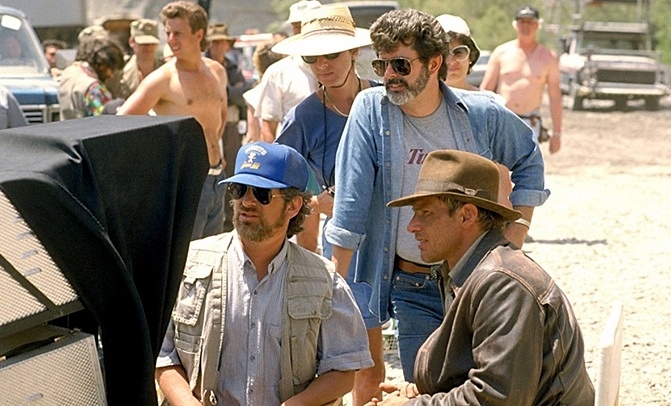STEVEN-SPIELBERG-2-FOTOR.jpg