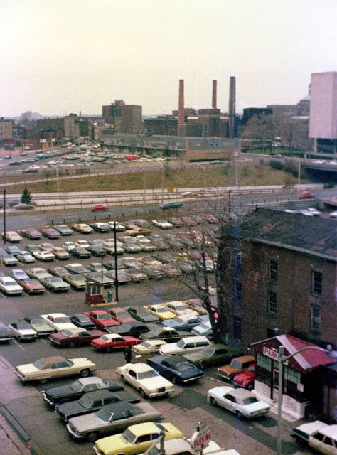Street Scenes of New Haven, Connecticut in the Early 1970s (6)