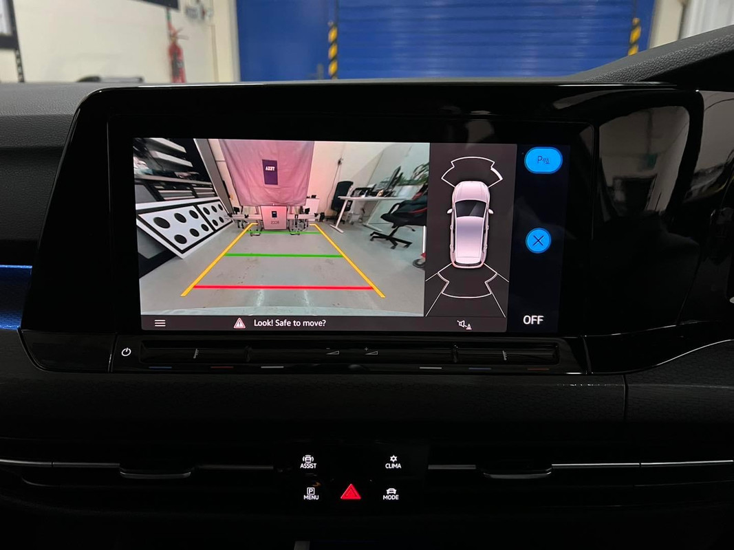 7DE071E1-83C7-4BB4-83E7-71908115DD25