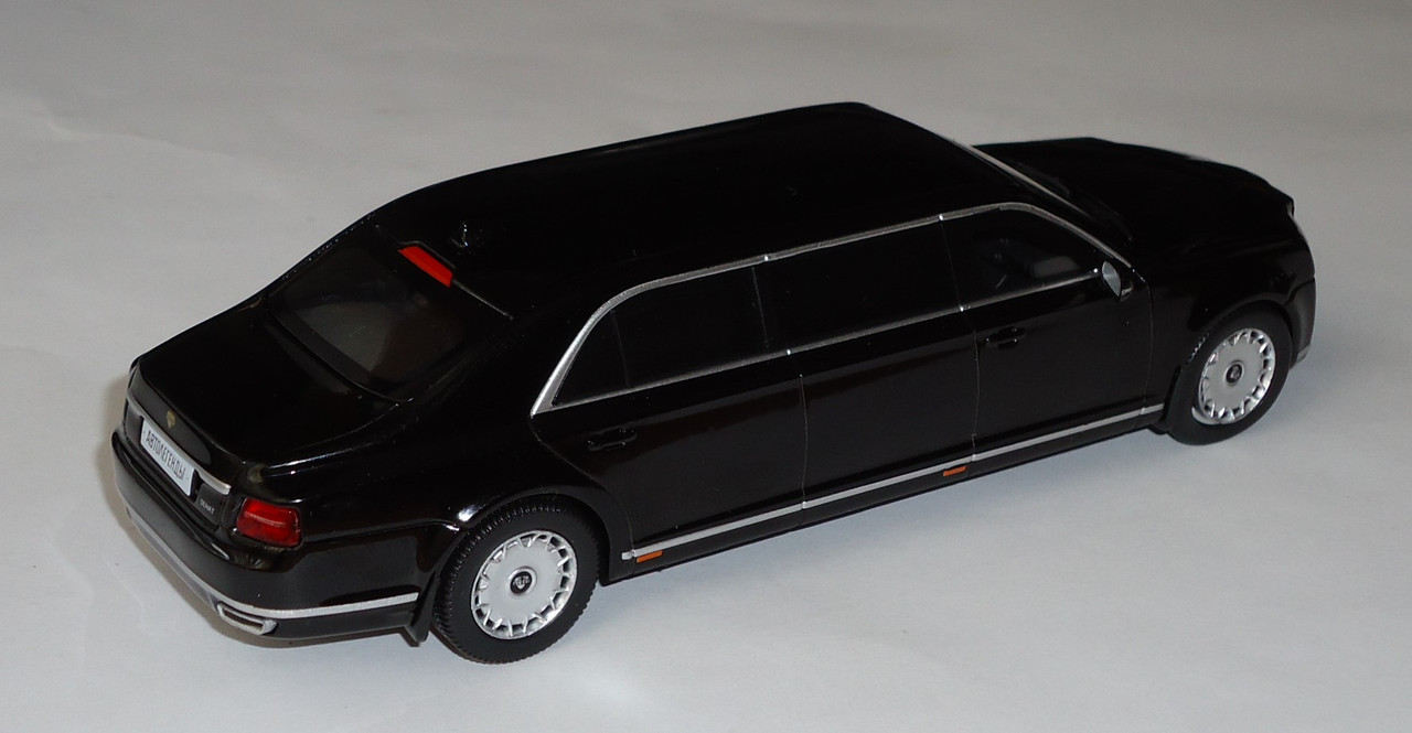Aurus-Senat Limousine L7003