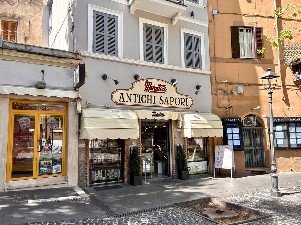 Жаркий сентябрь на побережье Тирренского моря. Жаркий сентябрь на побережье Тирренского моря.