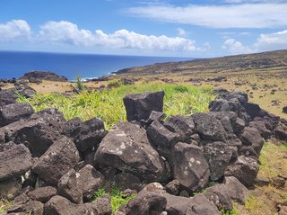Terevaka:Ahu Te Peu-Vai Mata-Ana O'Heu-Ahu a Tenga-Hanga O Teo-Papa Tekena - Isla de Pascua - Chile (24)
