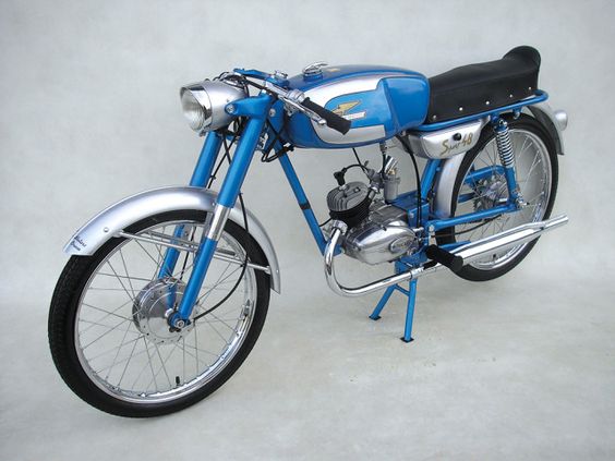 color - ¿Código color azul de Ducati 48 Sport? 3bbc5a6156b40645fcb37cf9e9d0f525