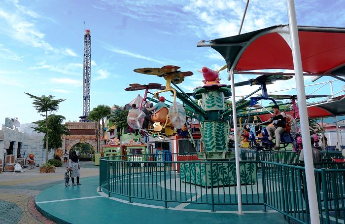 Wahana Kupu-kupu di Zona Kamayayi Saloka Theme Park