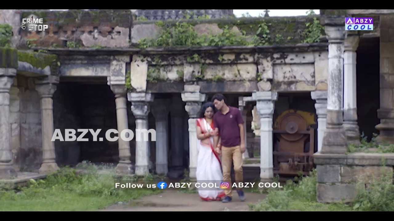 Sexy serial actress naveladn boobs in white and red saree  from crime series.mp4_snapshot_01.53.000