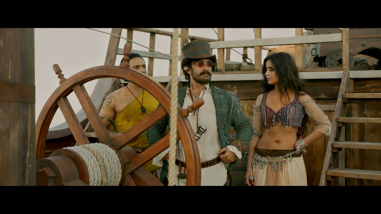 [Image: Katrina-Kaif-hot-Navel-From-Thugs-Of-Hin...-49-33.jpg]