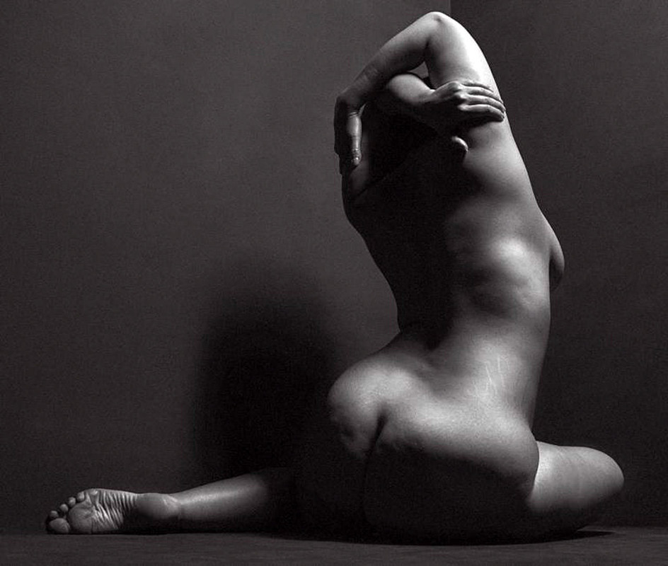 Ashley-Graham-Nude-072